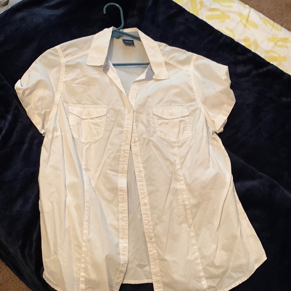 White button down cotton shirt